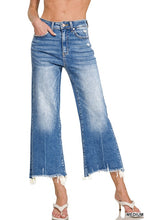Load image into Gallery viewer, Shelby Cropped Denim
