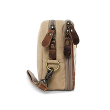 Load image into Gallery viewer, Autumn Morning Wristlet
