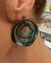Load image into Gallery viewer, Jayme Earrings
