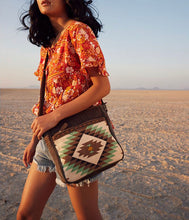Load image into Gallery viewer, Delcatty small crossbody bag
