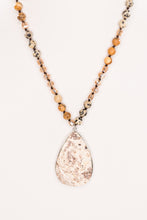 Load image into Gallery viewer, Rochelle Necklace
