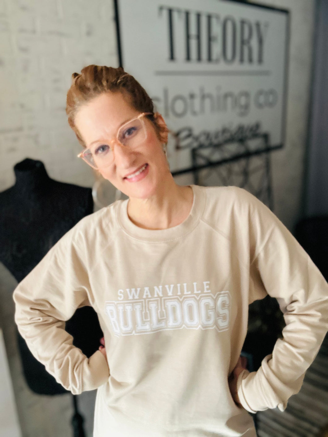 Swanville Bulldog Graphic Pullover