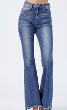 Load image into Gallery viewer, Evelyn Flare Jeans
